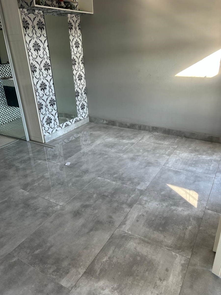 6 Bedroom Property for Sale in Gonubie North Eastern Cape